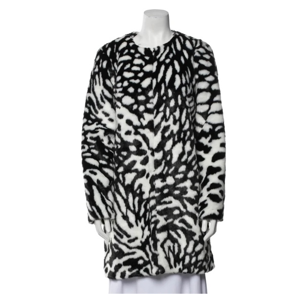 Michael Kors Jackets & Blazers - ✨NWOT - Michael Kors Faux Fur Animal Print Coat Jacket✨